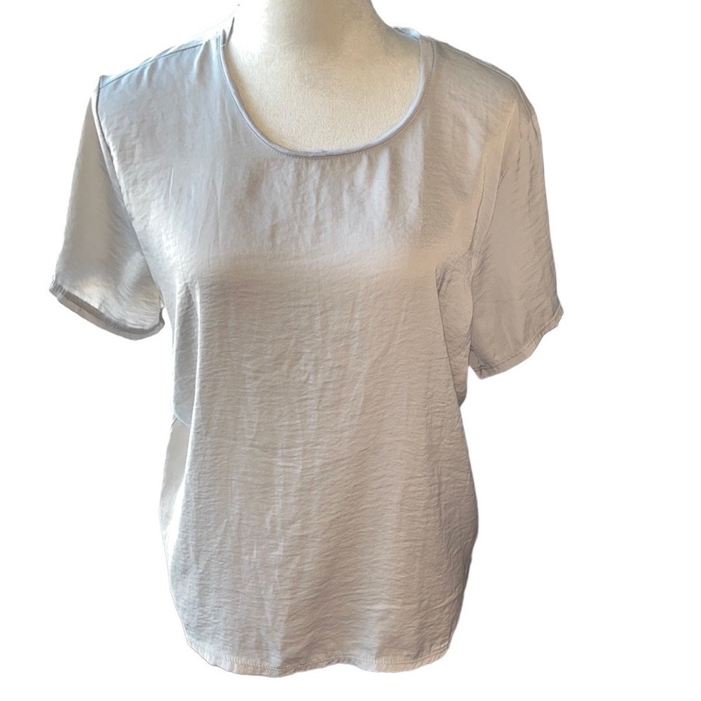 Vanilla Star juniors silver gray short sleeve top Size Large